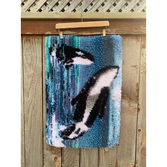 Vintage Handmade Rug Hook Carpet - Picture 2 of 5